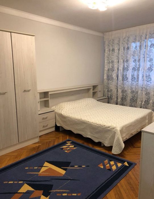 Продается 3х ком квартира, ориентир: улица Садыка Азимова ГУВД, 76м²