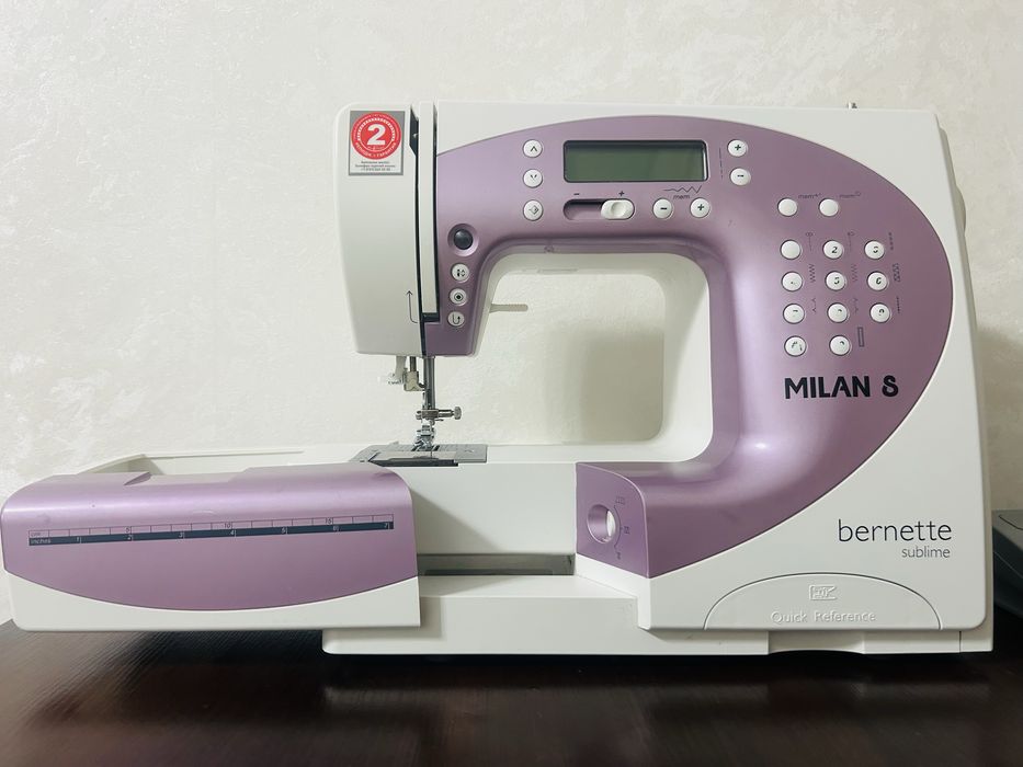 Швейная машина Bernina Bernette Milan 8