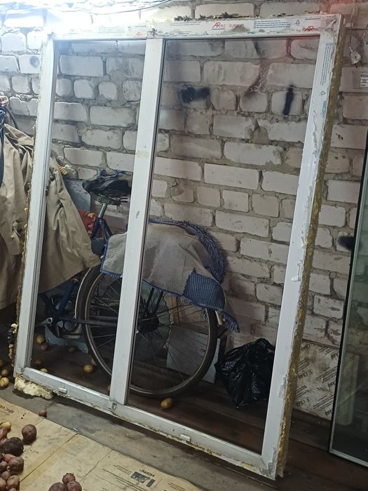 Продам пластиковое окно
