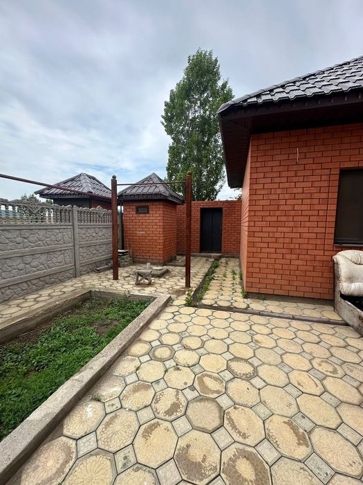 Продам коттедж в р.Заречный 3, по ул.Биекенова 25