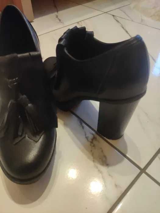 Pantofi dama din piele
