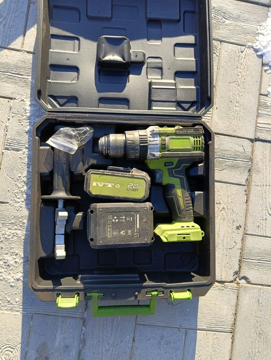 Продам: шуруповерт, ледобур