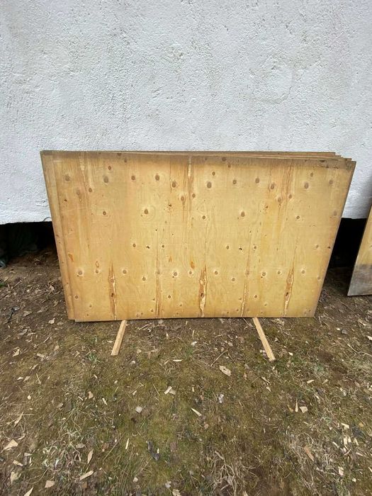 Продавам талашитени плоскости 130×200 см, дебелина 1 см.