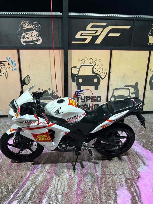 Honda cbr125 jc50