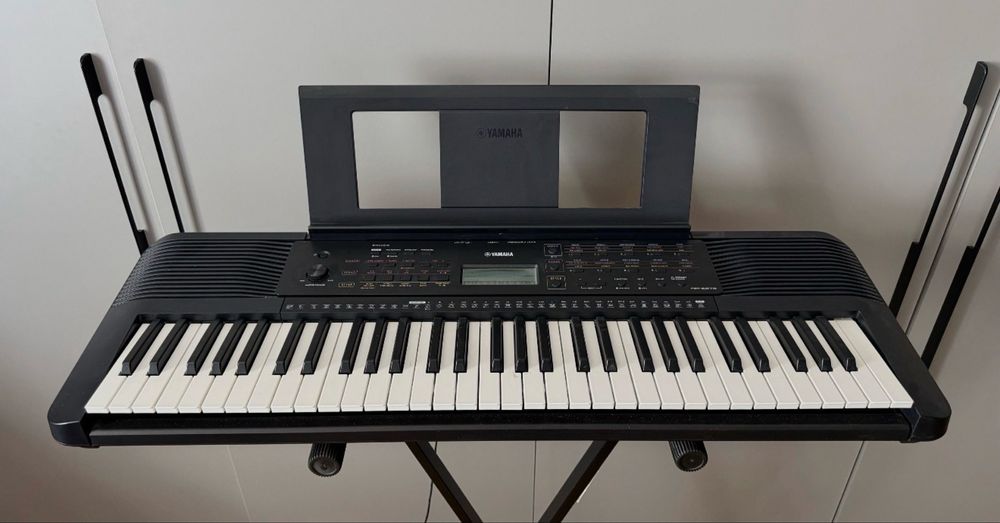Синтезатор “Yamaha”