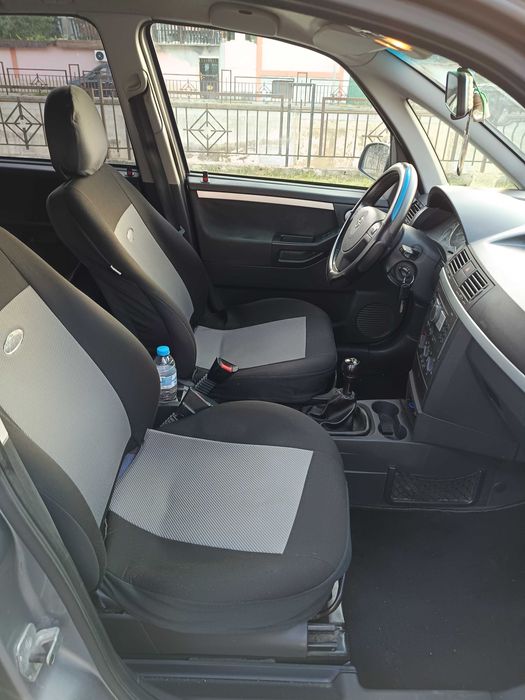 Продавам Опел Мерива 1.6 100 к.с. Z16XE