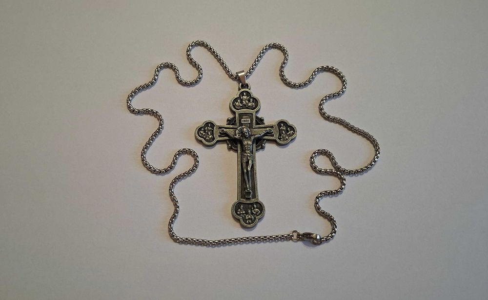 Cruce cu lant , 3 modele diferite
