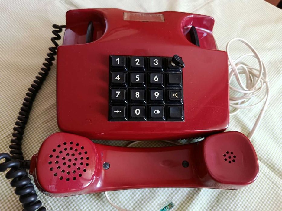 Многофункционален немски стационарен телефон с бутони