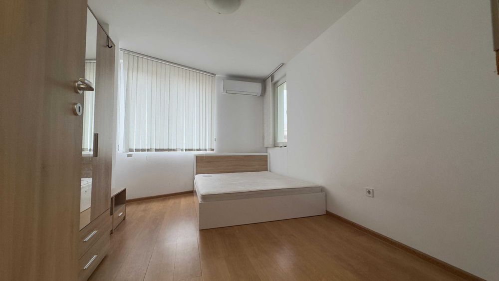 Продава се Тристаен апартамент в Севлиево - 90 кв.м за 1000 €/кв.м - Снимка #2