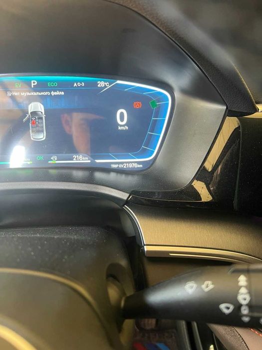 Продается BYD Song Plus DM-i  AWD 2023 в отличном состоянии