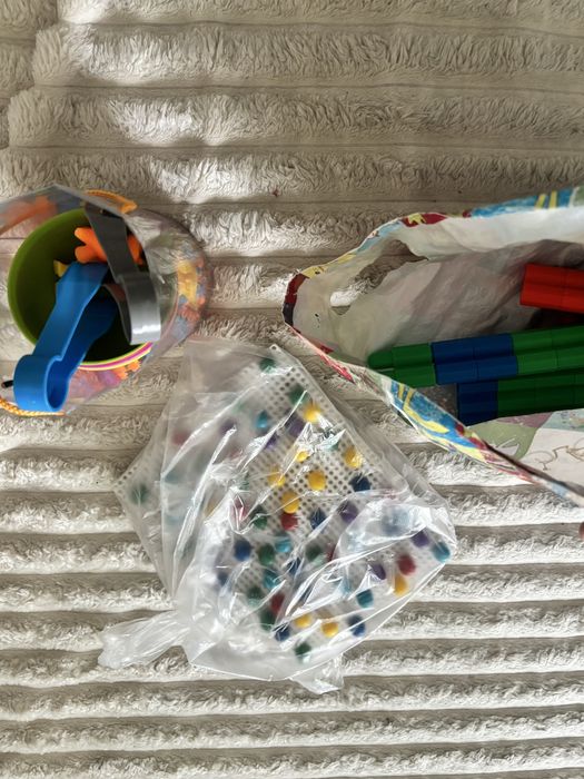 Развивающие игрушки