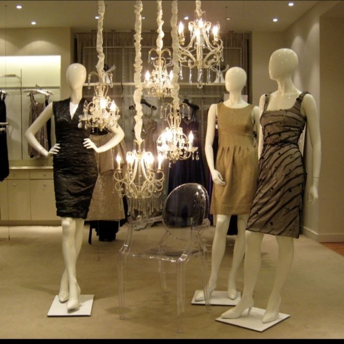 Манекенлер сатылады 3 миллион бари.