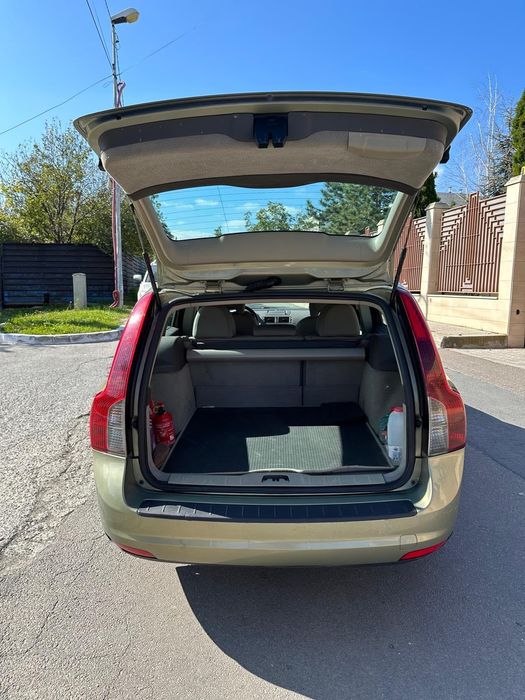 VOLVO V50 1.6D de vanzare