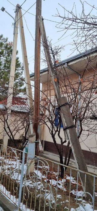 Столб деревянный (кругляк) отдам даром