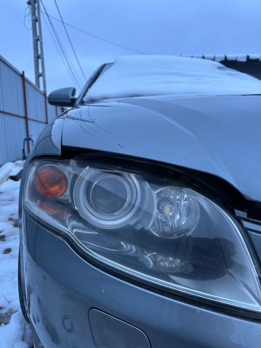 Vând faruri Audi a4 b7