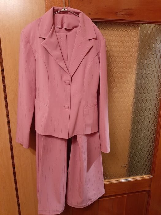 Costumaș pentru fete