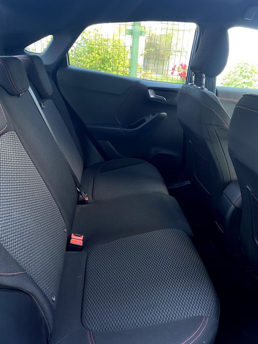 Ford Puma ST-Line 2023 Mild Hybrid 125 CP / 29.000 km