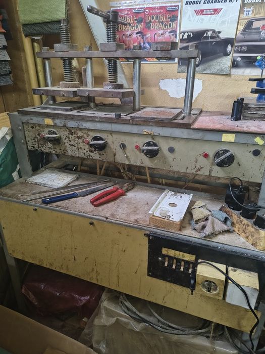 Преса за производство на гумени изделия