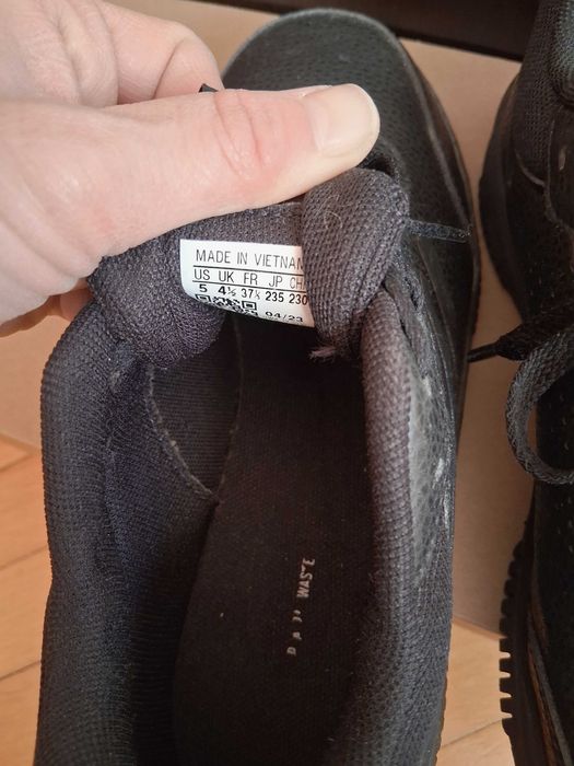 Маратонки Adidas 37.5 размер