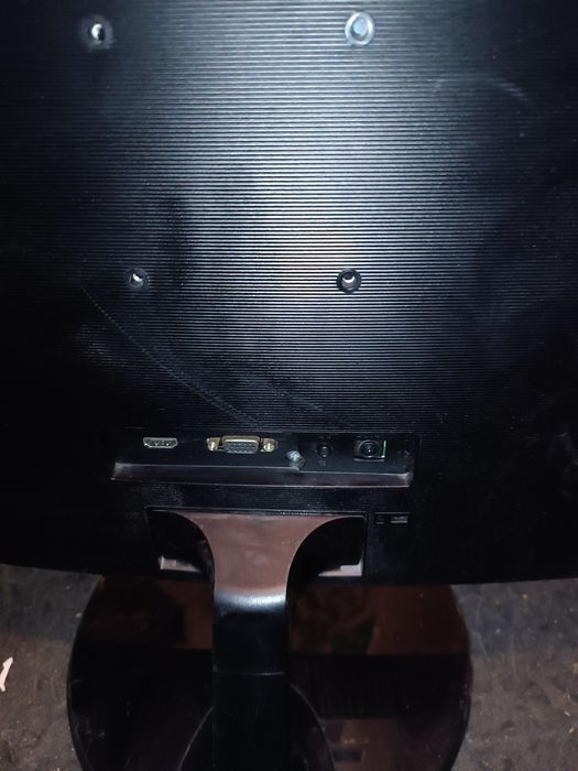 Vând Monitor Samsung curbat pentru piese