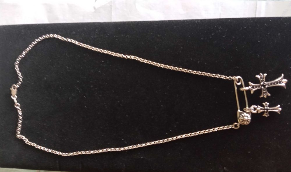 Колие Chrome Hearts - колие с два кръста инкрустирани с черен оникс