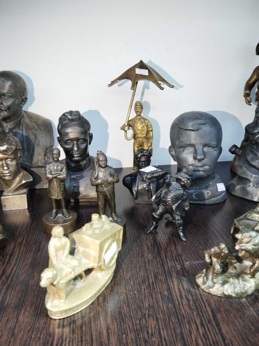 Статуэтки пепельницы