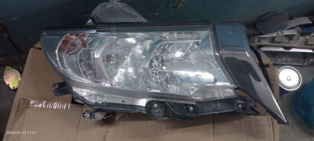 Фара правая передняя