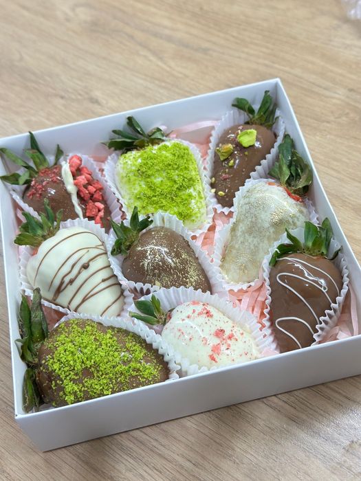 Клубника в шоколаде, подарки, боксы, букеты
