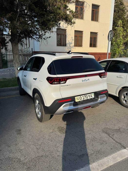 Kia Sonet 2-pozitsiya