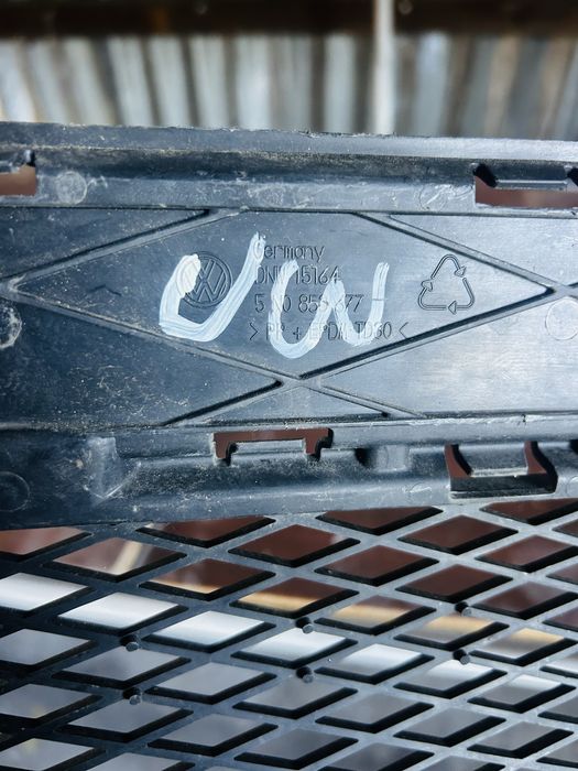 Решетка за предна броня - vw Tiguan 1