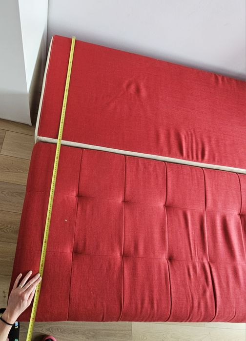 Canapea rosie 3 locuri