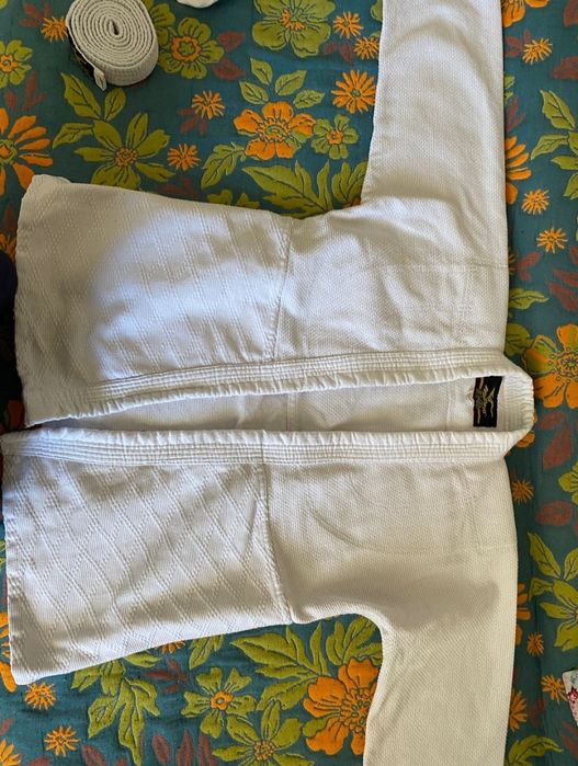 Кимоно сатылада 5000тг