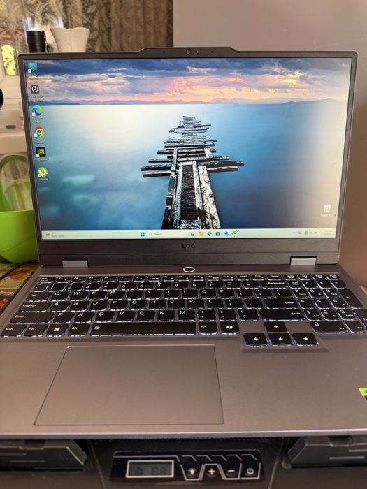 Lenovo LQQ Ryzen 5 7235HS