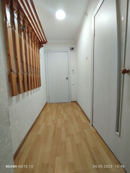 Двухкомнатная. Документы на проживание.