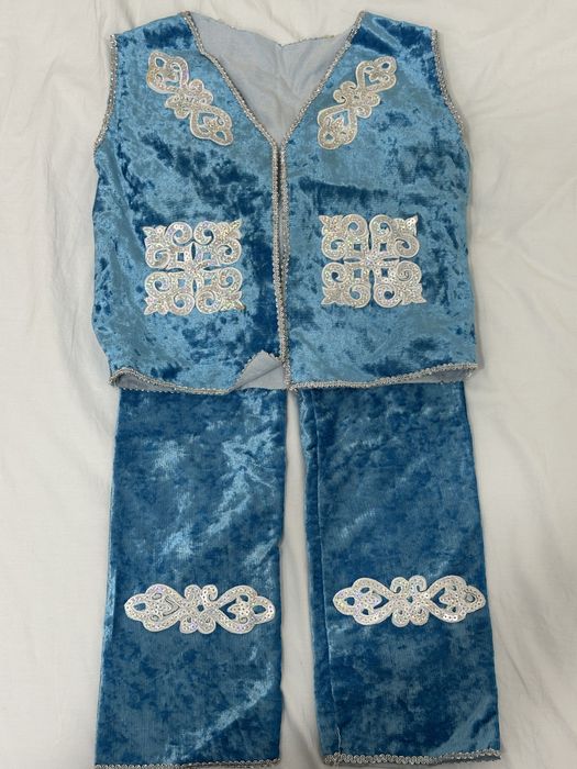 костюмы детские.