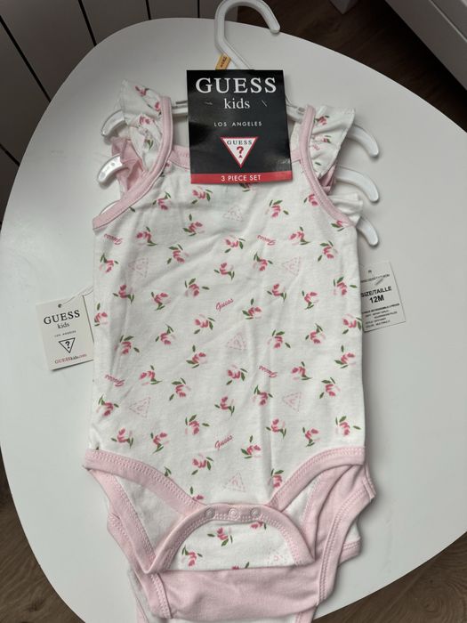 Guess - бебешки бодита 3бр за 36€