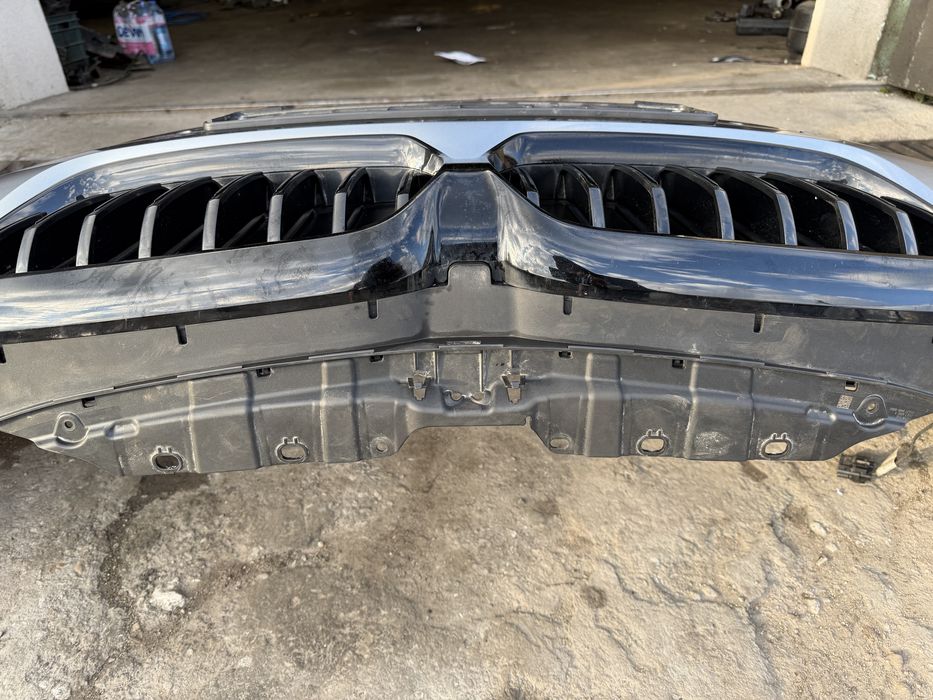 Предна оригинална броня за БМВ Г30 Г31 / BMW G30 G31