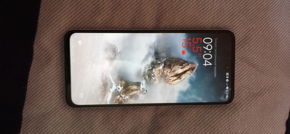 Redmi 12, хороший.