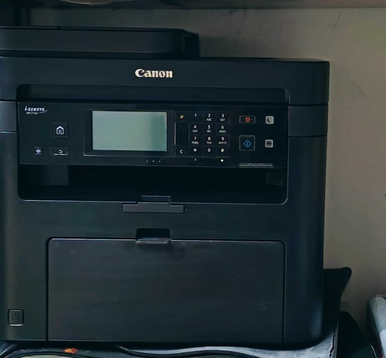 Printer 3v1 Canon MF 211 Chiqarishi zor