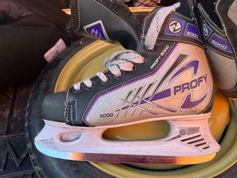 Продам коньки