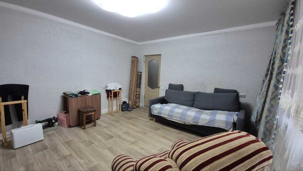 Продается 3-комн Степной 3 д 8