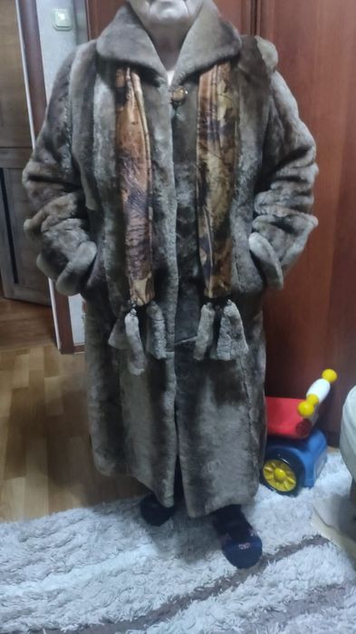 Продаю мутоновую шубу