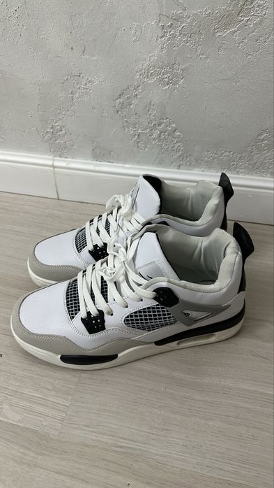 Кроссовки Nike Jordan 4