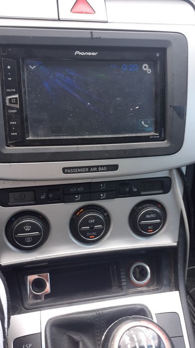 Wolkswagen  pasat  1750 euro fab.2009