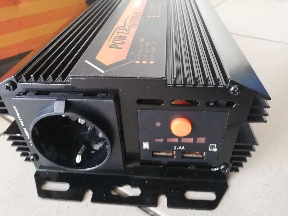 Invertor 12/220V rulota camping 500W