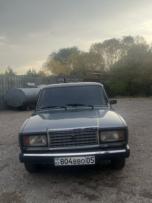 Ваз 2207 жигули.