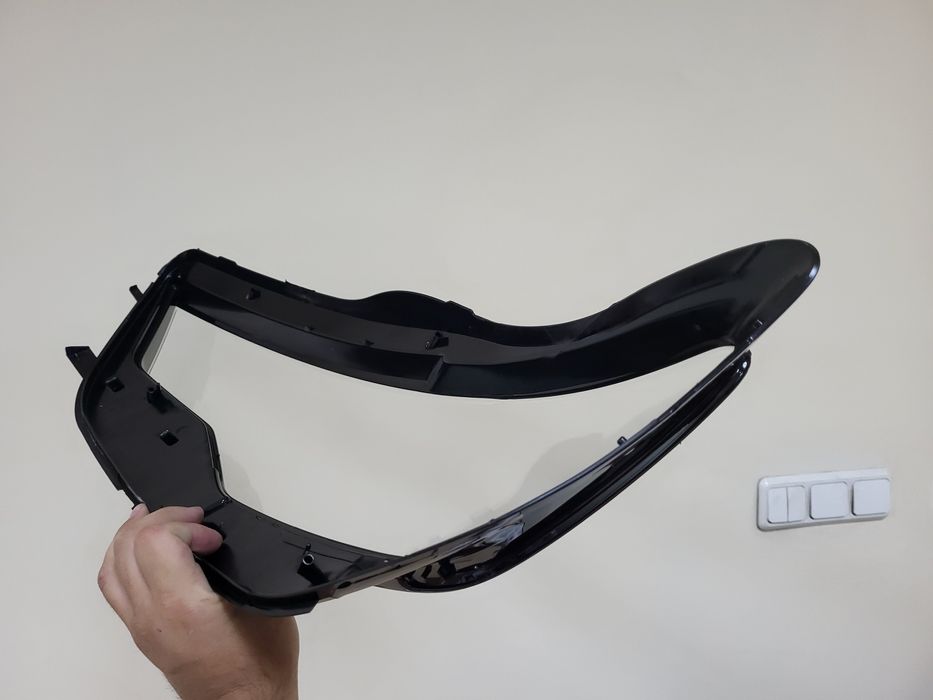 Дясно стъкло за фар Audi A6 C7 преди фейслифт dqsno styklo far farovе