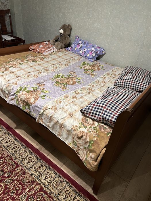 Спальный гарнитур + матрац б/у