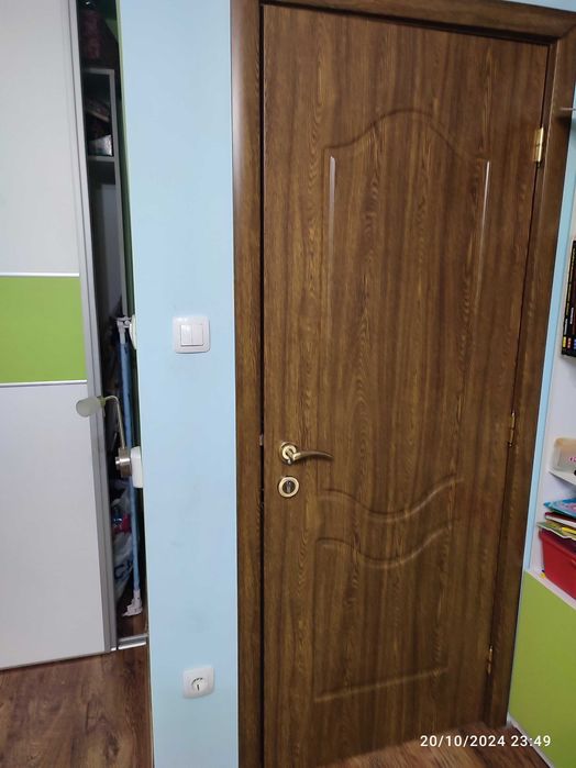 Врати интериорни