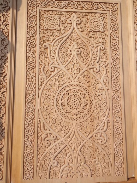 Milliy yogoch eshiklar